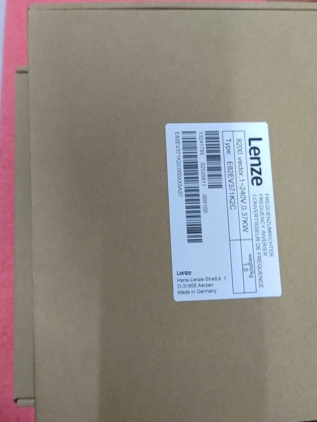 伦茨变频器E82EV371K2C E82EV371-2C全新原装拍前请询价