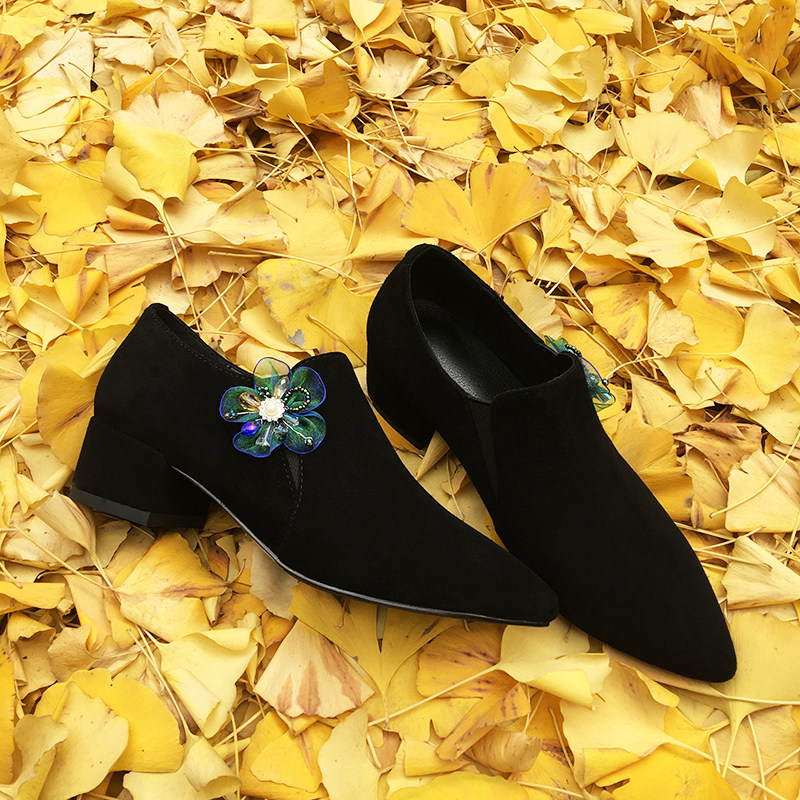 春秋手工花朵深口百搭尖头高跟鞋