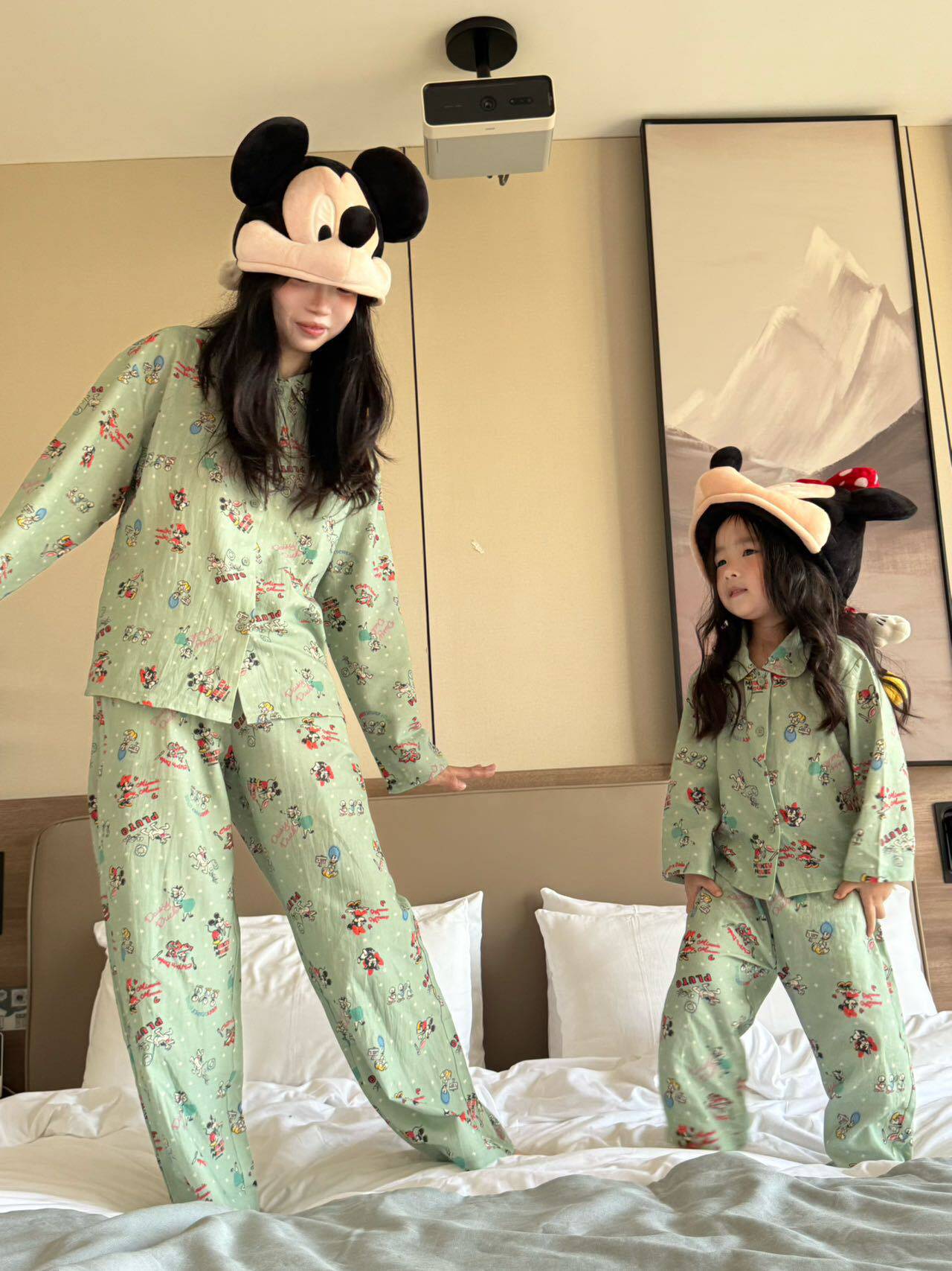 韩国卡通米奇老鼠米妮纯棉儿童长袖亲子睡衣男女春秋in情侣家居服