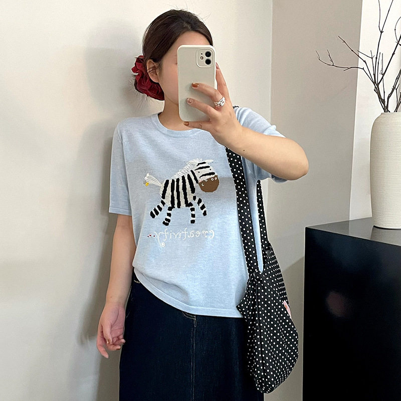 乃粒23703大码女装休闲短袖t恤女2026春夏新款胖mm宽松刺绣针织衫