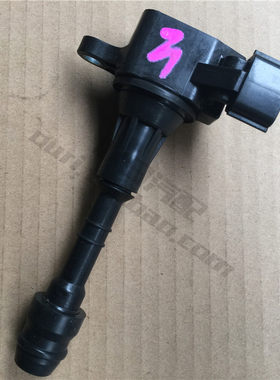 适配VQ23天籁2.3 风度A33 2.0 2.5 3.5 VQ23 VQ35点火线圈 高压包