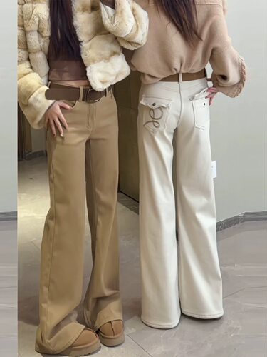 欧货爆款牛仔裤女2026早春新款卡其色微喇叭裤高腰显瘦修身弹力