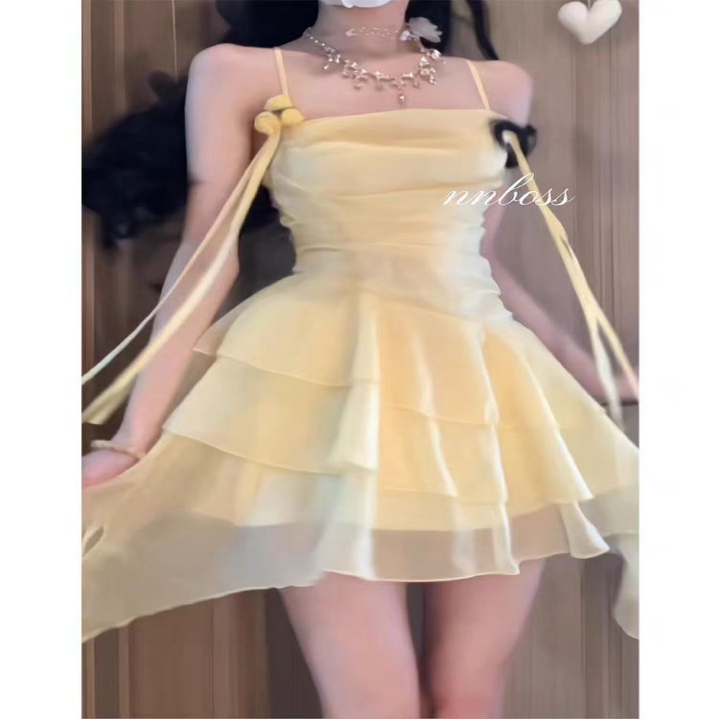 法式甜美不规则吊带连衣裙女夏季高级感气质仙女裙收腰小个子短裙