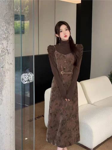 大码女装秋冬季法式灯芯绒吊带连衣裙胖妹妹气质显瘦小香风套装裙