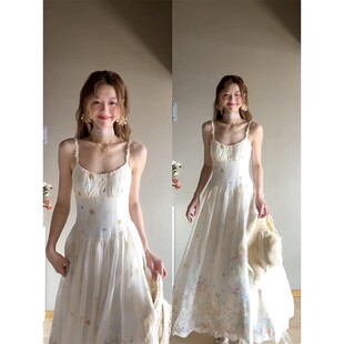 吊带连衣裙女高腰修身 显瘦长裙子 白色刺绣碎花无袖 法式
