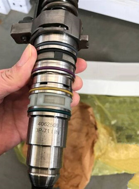 喷油器1846348 4062569PX 适用康明斯QSX15北方股份白石矿山SGA50