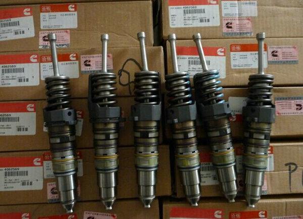 喷油器4062569PX适用于康明斯QSX15特雷克斯TR50北方重工3307D 45