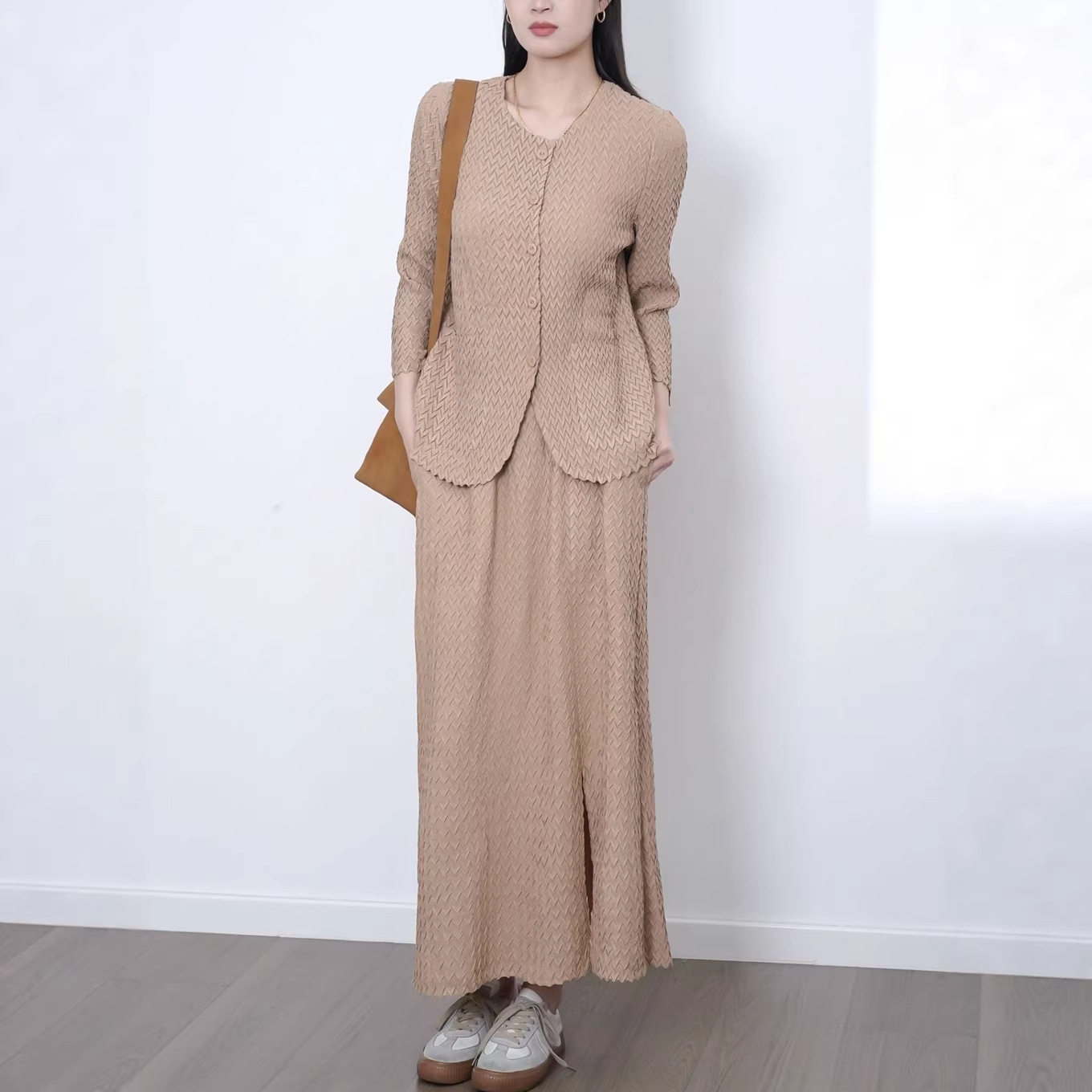 女装搭配一整套2026春季新款手工褶皱艺术开衫外套半身长裙套装女