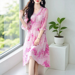 2026初夏精致连衣裙紫色碎花真丝桑蚕丝裙子今年流行漂亮的女装潮