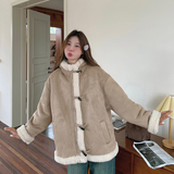 时尚保暖牛角扣麂皮毛呢外套女冬季新款设计感复古加厚连帽大衣，商品下架区，新风尚