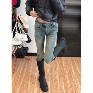 设计感小众紧身牛仔裤女2026年新款秋冬低腰修身配靴小脚铅笔裤子