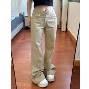 卡其色微喇牛仔裤女2026春季新款低腰宽松显瘦垂感拖地喇叭马蹄裤