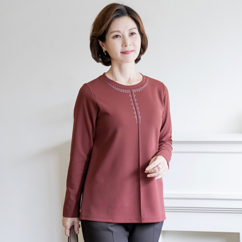 韩国代购中老年女装T恤长袖直筒镶钻年轻妈妈装圆领上衣TE2309044