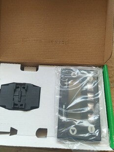 拍前请询价 XBTN400施耐德触摸屏全新原装