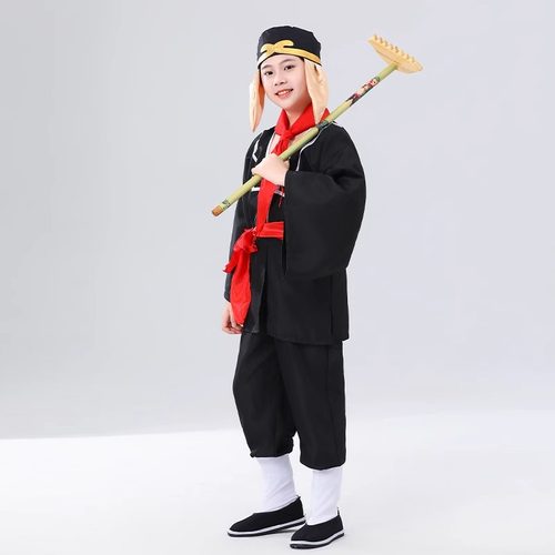 小孩大人都可以穿衣服尺码齐全