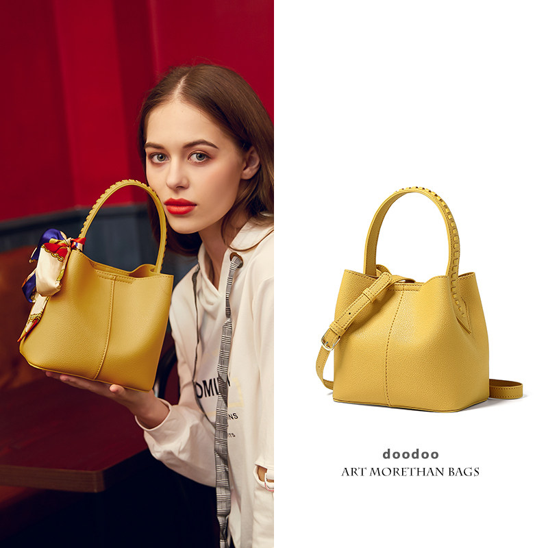 doodoo包包女包新款2020潮时尚夏季简约斜挎包单肩手提丝巾水桶包