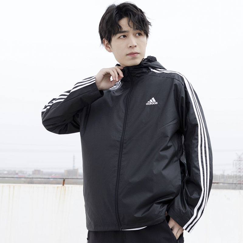 阿迪达斯梭织外套Adidas