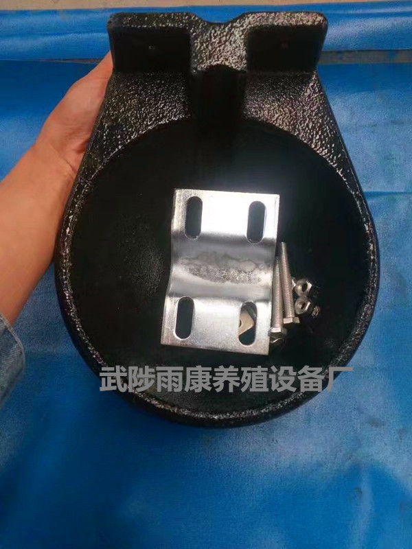 猪用大号饮水碗 猪场环保饮水碗设备 猪用水位控制器铸铁碗厂家