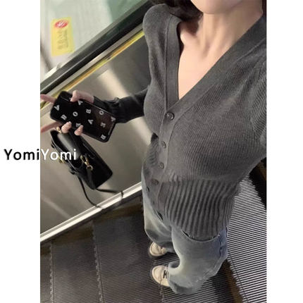 灰色v领针织衫女秋冬大码胖mm修身显瘦收腰软糯长袖打底衫上衣潮