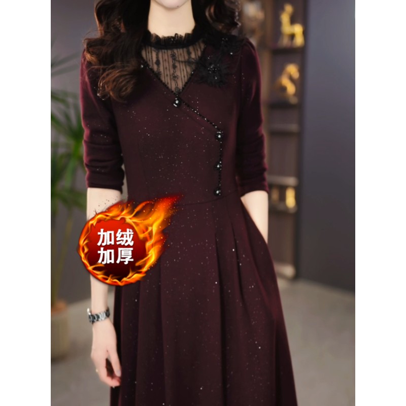 加绒加厚刺绣气质高端优雅连衣裙2025冬季新款收腰显瘦中长款裙子