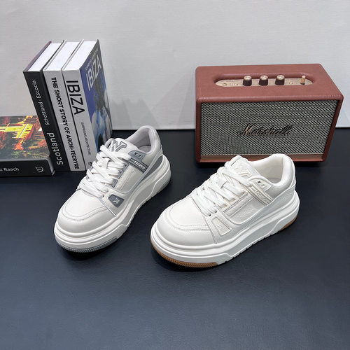 超火小个子厚底增高小白鞋女2026年春季新款百搭系带休闲板鞋女鞋