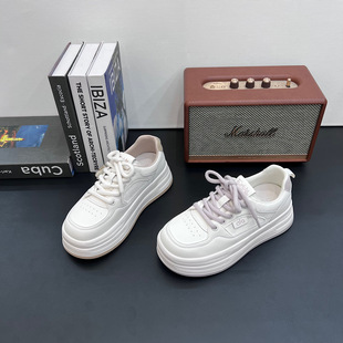 软皮松糕厚底小白鞋女2026春季新款系带百搭透气休闲轻便学生板鞋