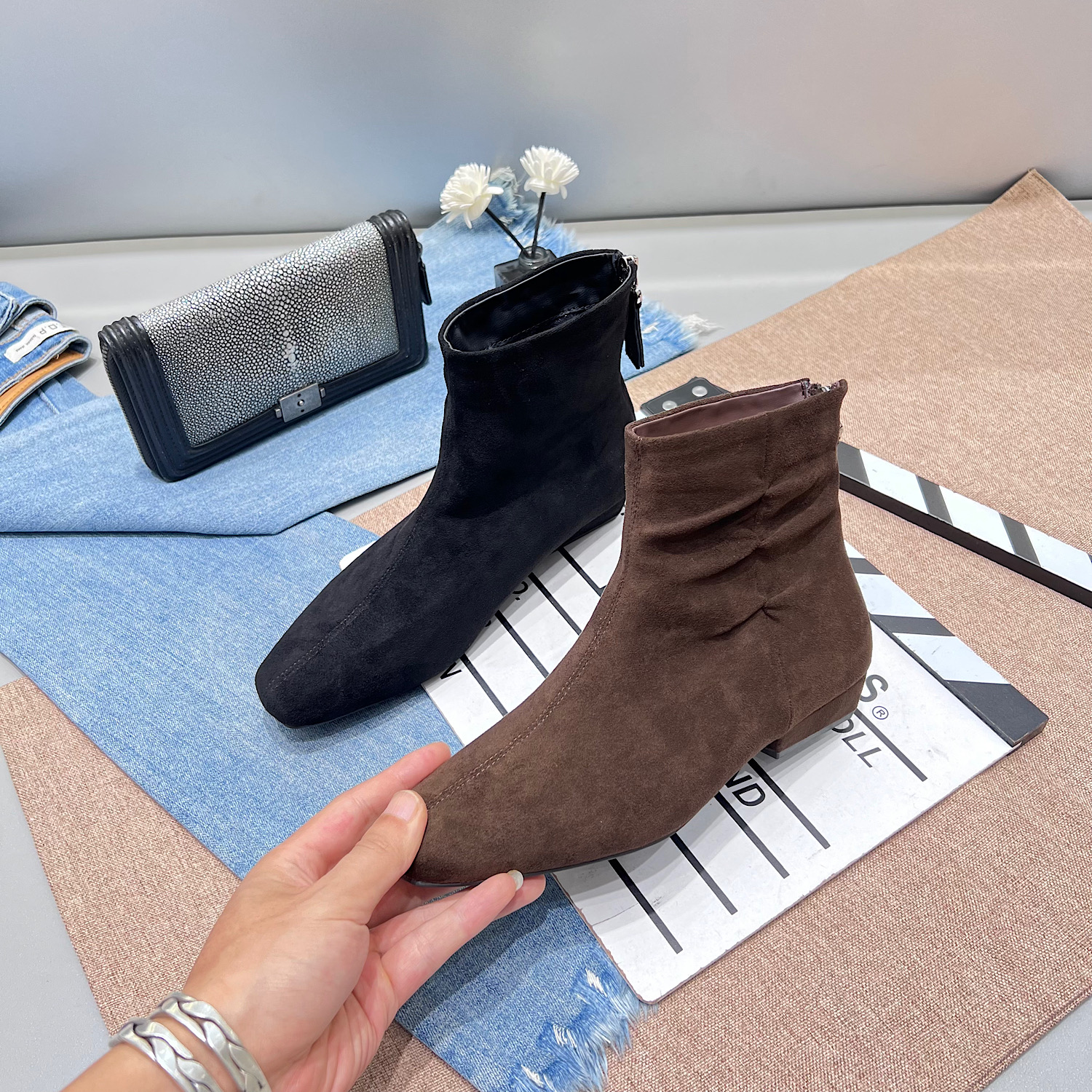 2025秋冬季新款堆堆靴女废土风方头低跟短靴女套筒西部牛仔短靴潮