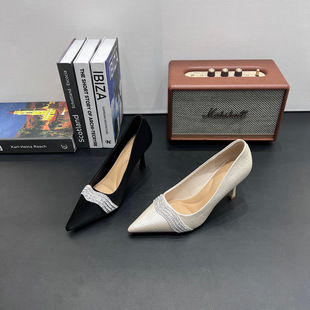 法式水钻尖头高跟鞋女2026春季新款细跟职业单鞋百搭6公分伴娘鞋