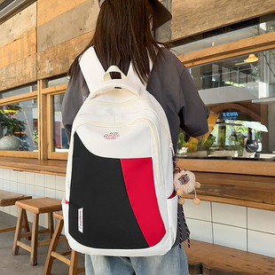 双肩包女生户外便携通勤日常出行酷帅电脑包爬山旅行贴身情侣书包