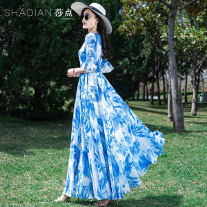 长款连衣裙女2026夏季新款修身显瘦大摆裙印花雪纺裙一字领长裙子