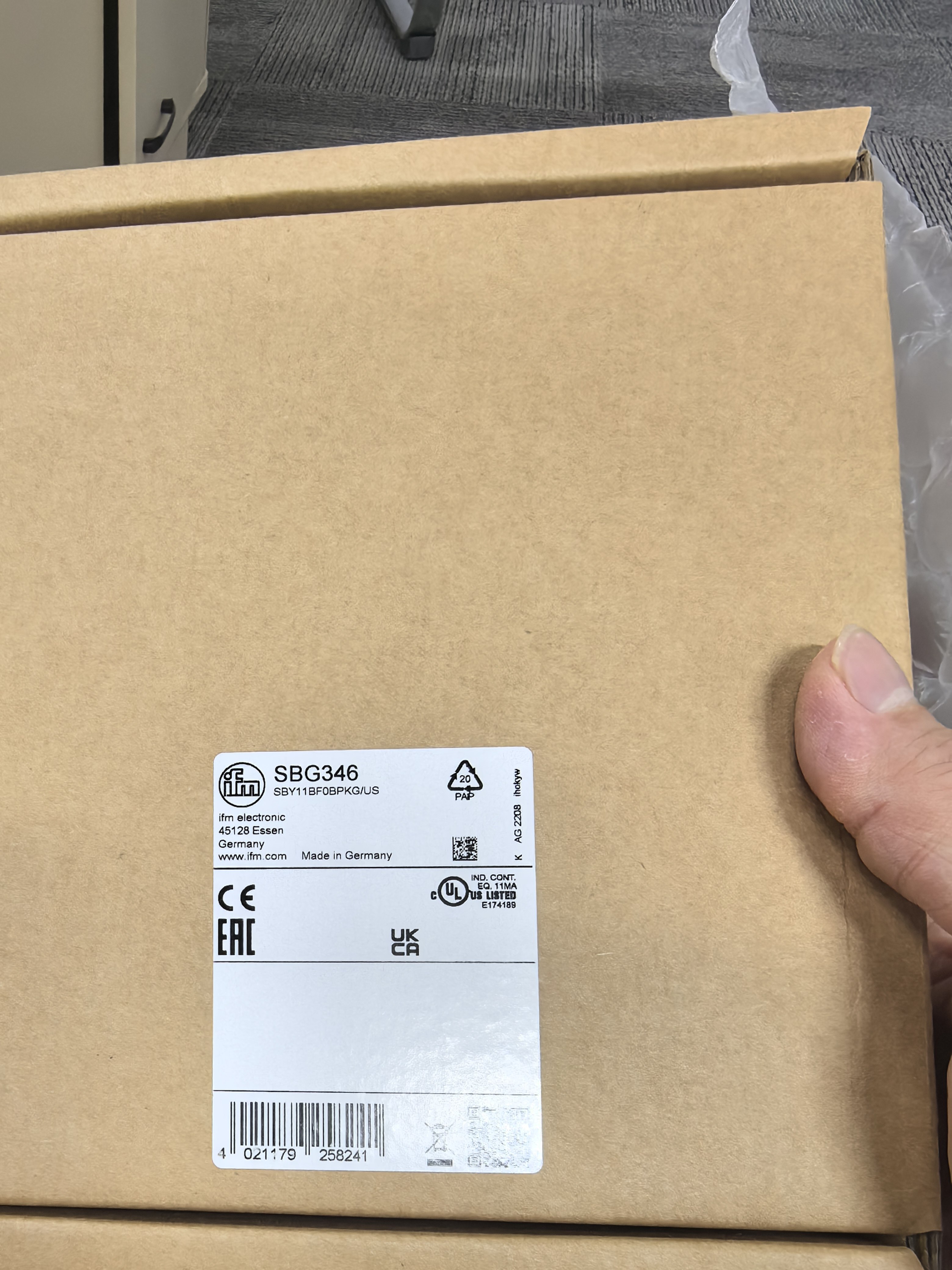 假一罚十 IFM SBG346 SBG246 SBG332 SBG334 流量传感器 现货 - 实物图