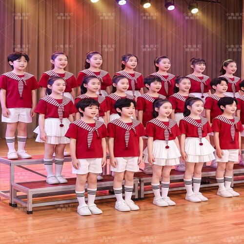 红色男女童合唱啦啦队演出服