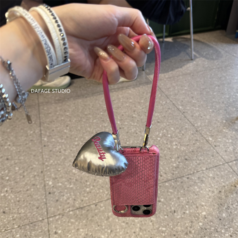 气质玫红蛇纹翻盖卡包手提爱心适用苹果14Promax手机壳16女13pro苹果15promax韩15