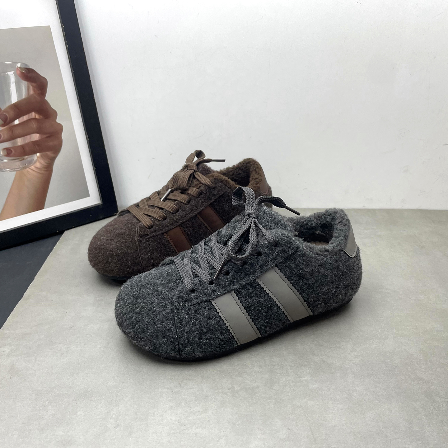 2025冬季新款圆头深口系带加绒保暖英伦风复古德训鞋软底女士棉鞋