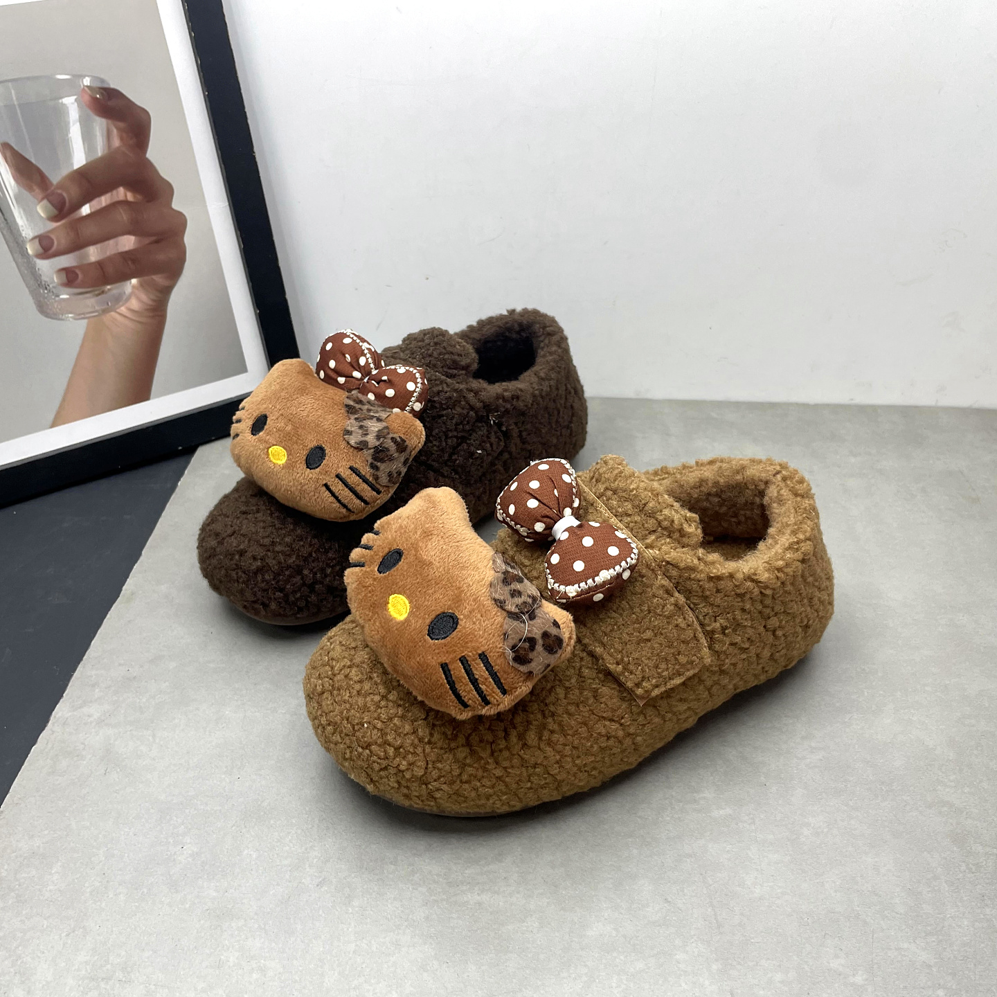 2025冬季新款圆头深口魔术贴加绒保暖棉鞋增高保暖可爱女士棉鞋