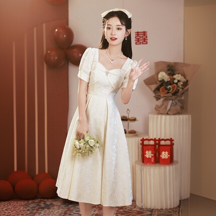 伴娘服绝美晚礼服2025新款订婚礼裙高级小众泡泡袖连衣裙平时可穿