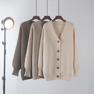 宽松大版百搭V领毛衣外套女韩国chic秋冬宽松慵懒风厚款针织开衫