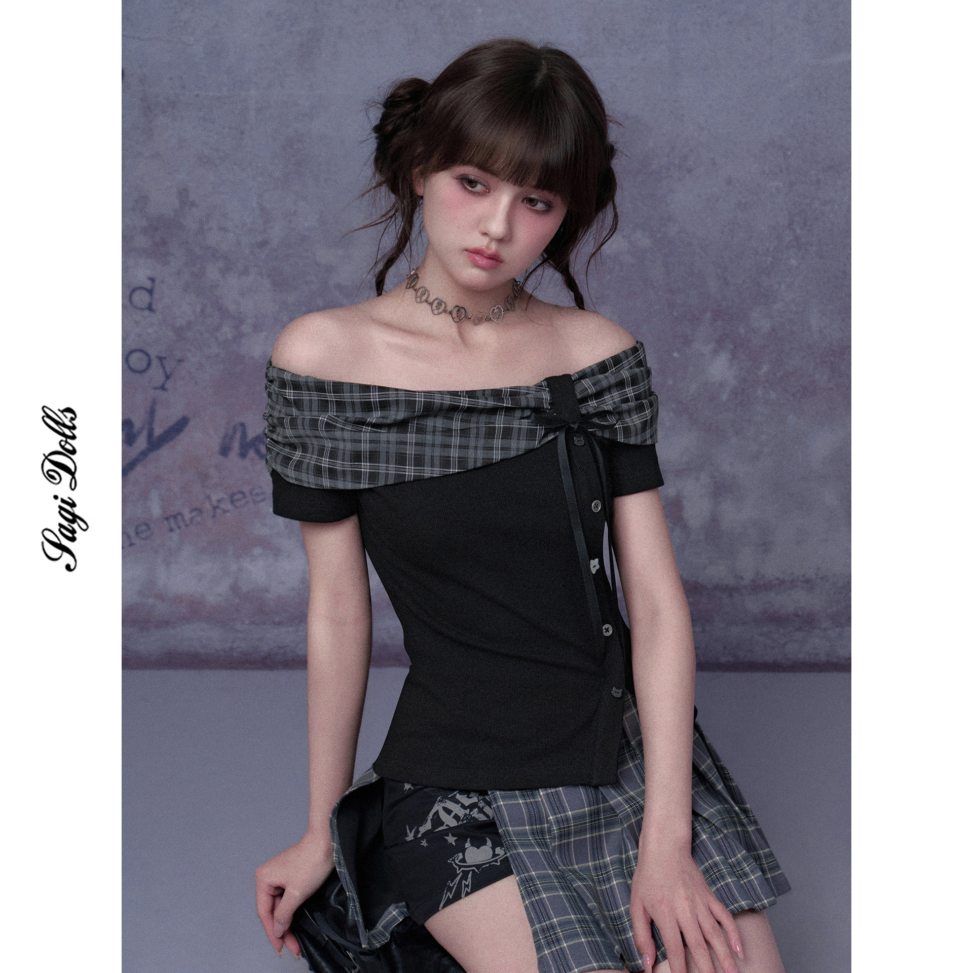 SagiDolls少女斗志 #风吹半夏#甜美纯欲格纹蝴蝶结一字领上衣显瘦