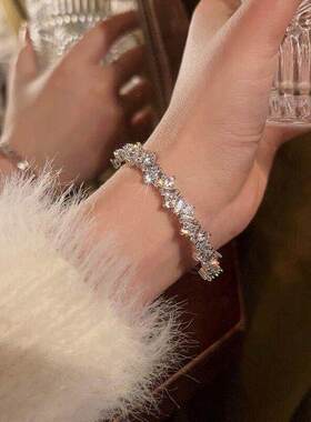 轻奢水钻手链女小众设计精致闪亮手镯高级感饰品