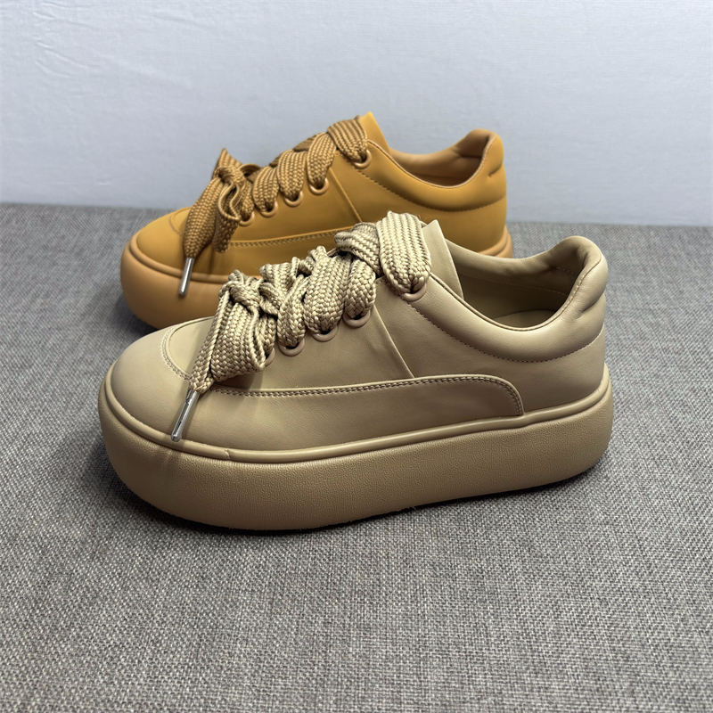 真皮面包鞋女松糕厚底轻便板鞋