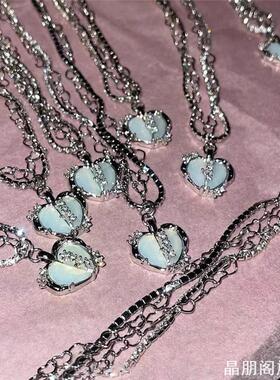 小众设计感心形蛋白石水晶项链浅蓝分裂爱心锆石高级感闪钻锁骨链