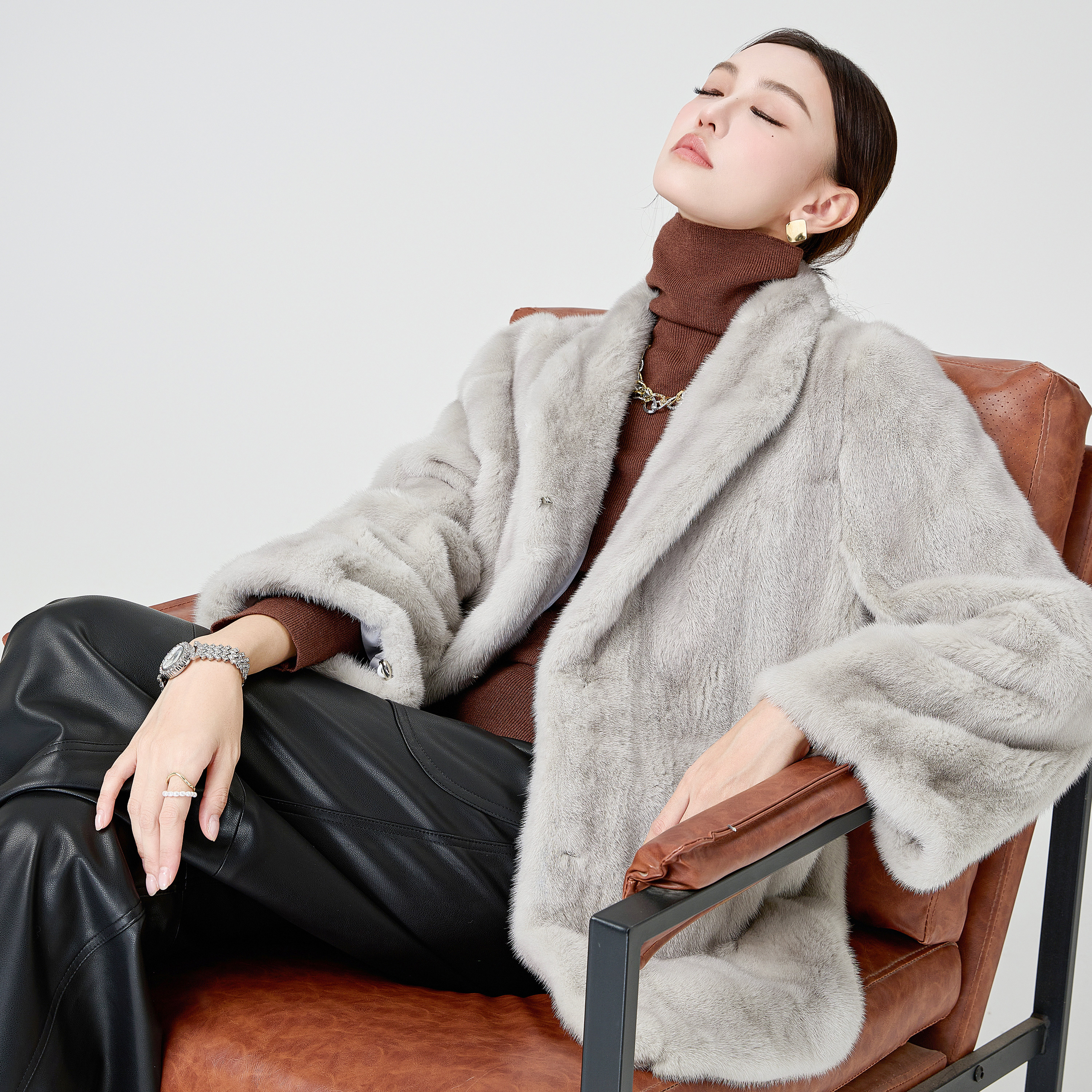 高奢天鹅绒进口水貂皮草外套女