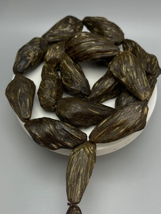 越南芽庄虫漏沉香手串随型手链油脂漂亮蜜甜馨果味文玩沉香木吊坠