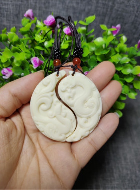 象牙果圆形情侣刻字礼物龙凤牌