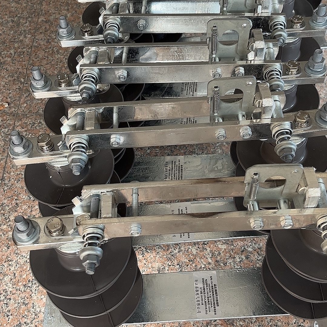 高低底座隔离开关绝缘件HGW9-12/1250A