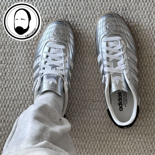 Adidas阿迪达斯三叶草26年春女子情人节款亮面运动鞋德训鞋HP7105