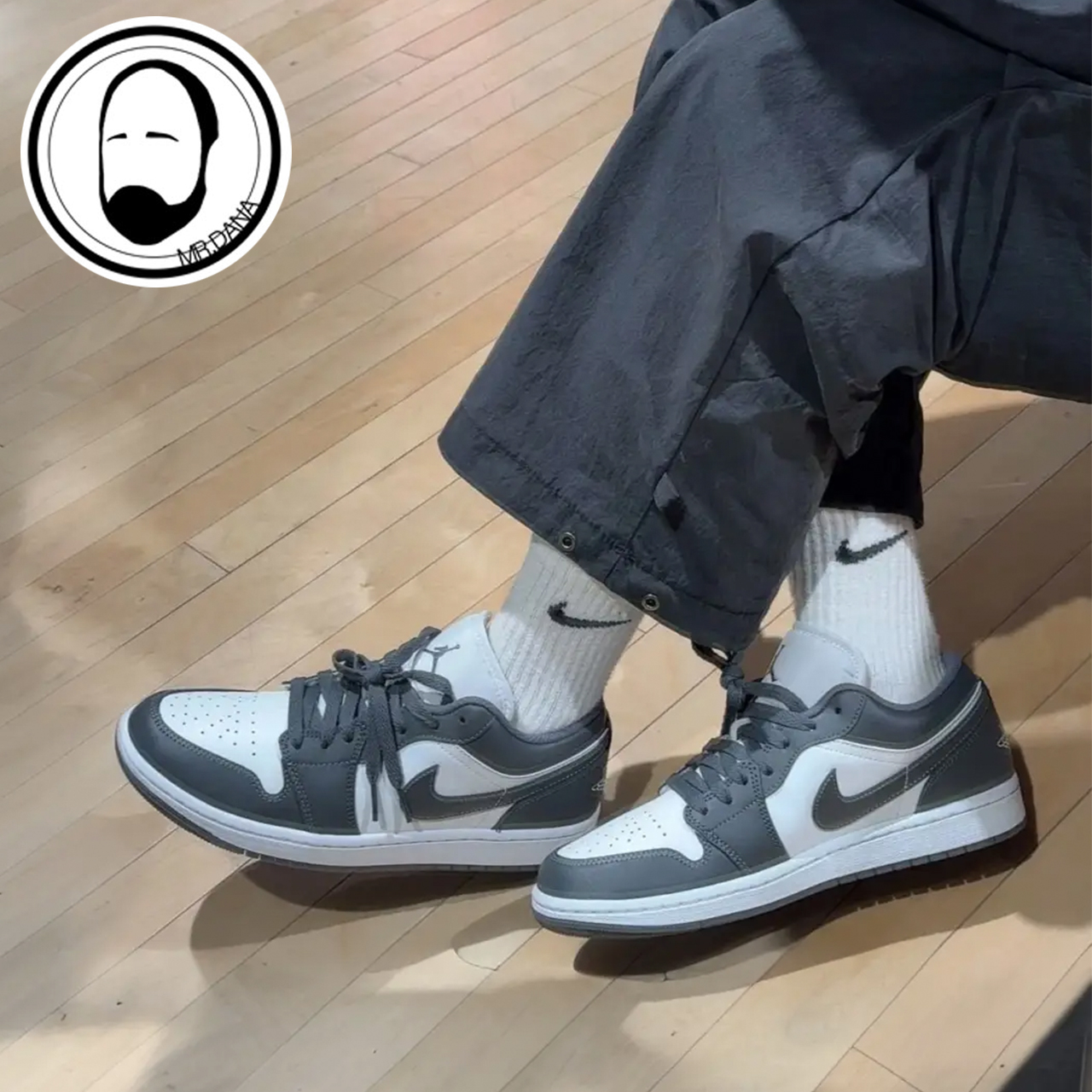 Nike耐克男鞋Air Jordan 1 黑白AJ1低帮复古板鞋篮球鞋553558-044