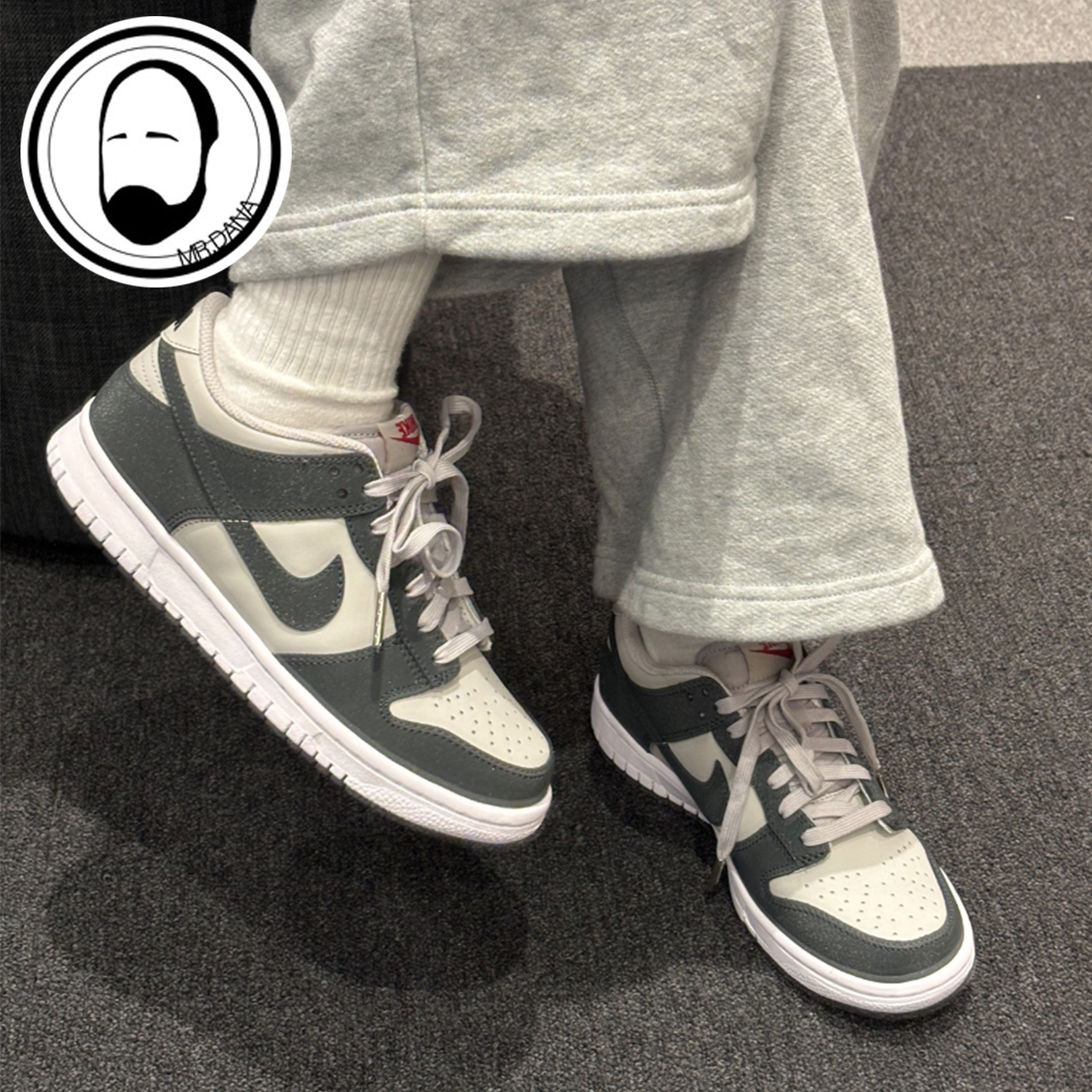 Nike耐克女鞋DUNK SB 灰影子复古低帮运动休闲鞋板鞋FZ1000-001