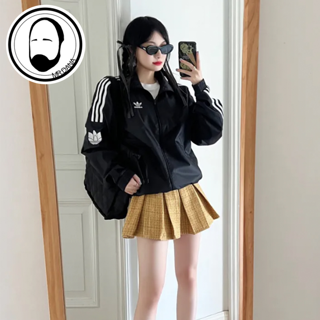 adidas阿迪达斯外套男女三叶草经典三条杠休闲立领夹克JM2716