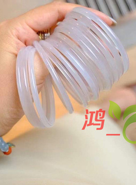 晶莹漂亮风年龄透体网红玛瑙手镯